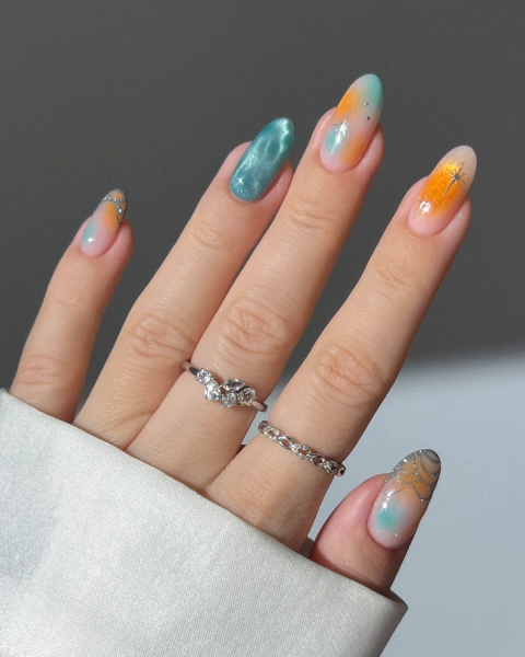 Taylor Swift TLOAS Nails  blue and orange aura nails